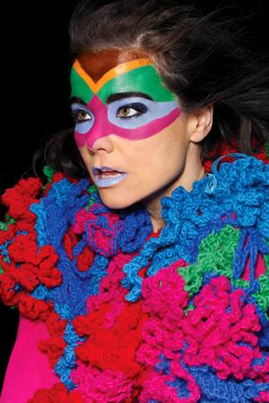  to do a post on British electroclash later Bjork Human Behaviour Le 